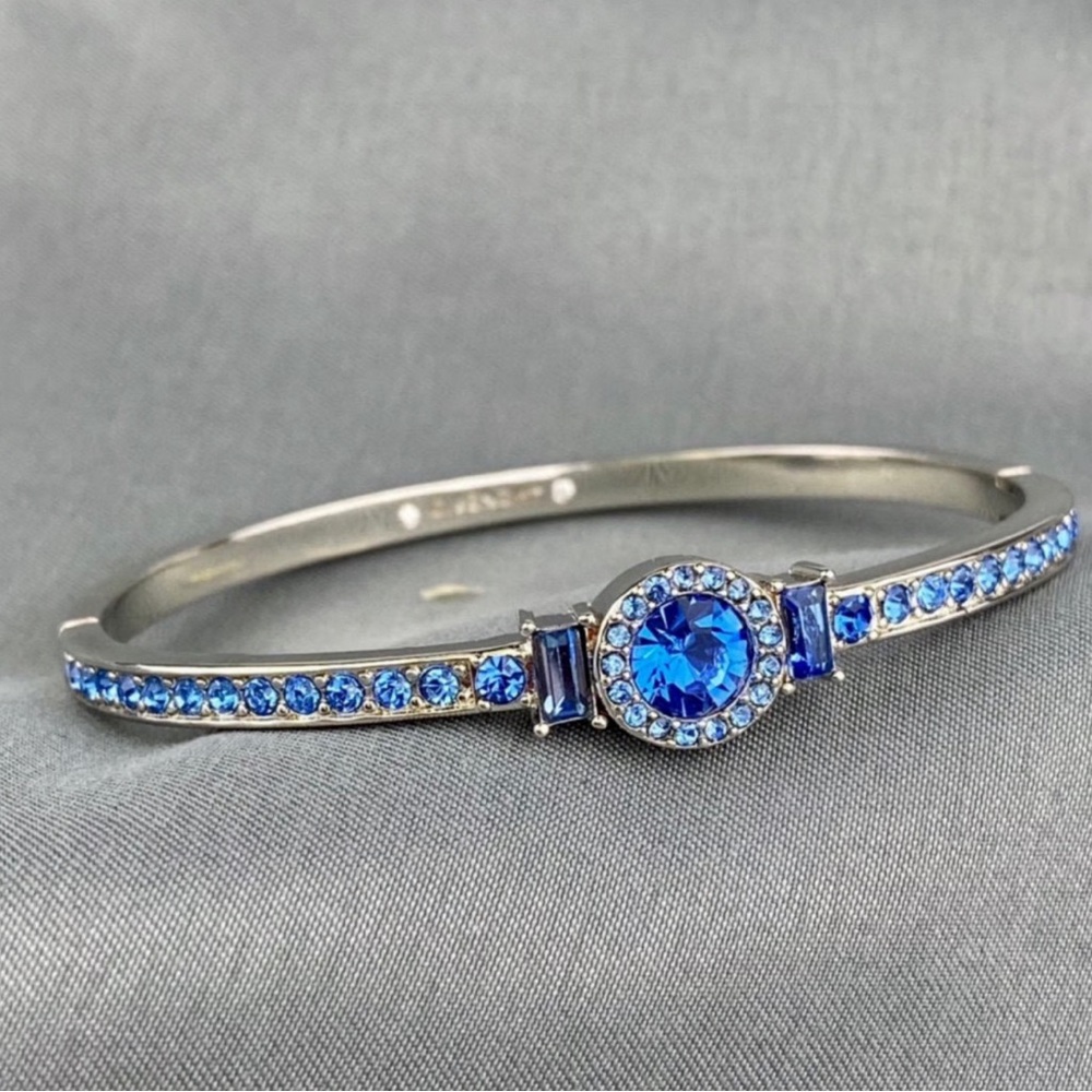 Givenchy Silver Blue Crystal Pavé Hinged Bangle Bracelet Dust Bag Included New - Picture 4 of 4